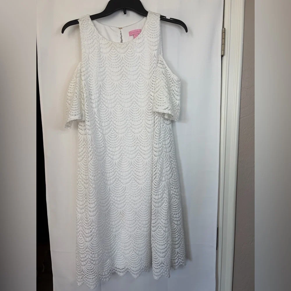 Lilly Pulitzer Somerset lace‎ cold shoulder Dress size medium